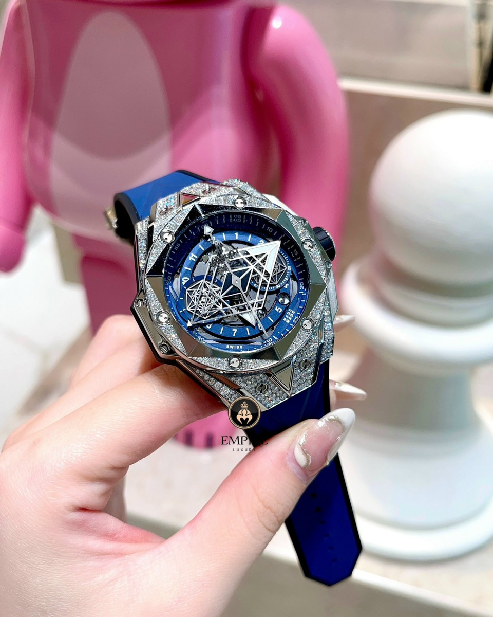 dong-ho-hublot-dat-gia-tai-empire-luxury3-1699946778.png