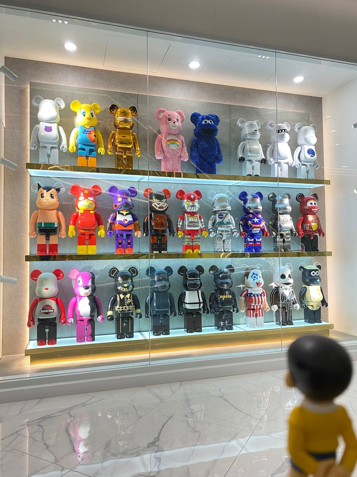 lich-su-cua-bearbrick4-1701676981.jpg