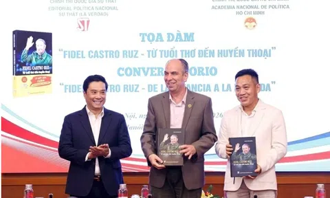 Bản hùng ca về tình hữu nghị qua sách Fidel Castro Ruz - Cuba trong trái tim nhân dân Việt Nam của nhà báo Vương Xuân Nguyên