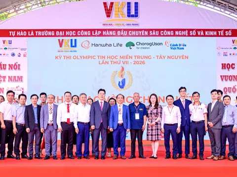 Hanwha Life tài trợ cuộc thi Olympic Tin học 2026, thúc đẩy phát triển AI tại Việt Nam