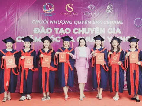 Lựa chọn “vàng” 8 chuyên gia Spa Cerabe tốt nghiệp khóa đào tạo K12