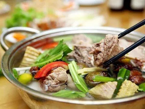 Cách làm Vịt om sấu ngon chuẩn miền Bắc