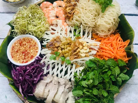 Phở sắn, món ngon miền Trung lạ miệng