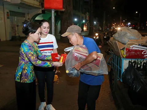 Mang hơi ấm đến những người lang thang, cơ nhỡ