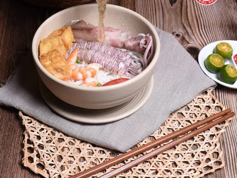 Hương Vị Bún Riêu Hải Sản Vương Thủy