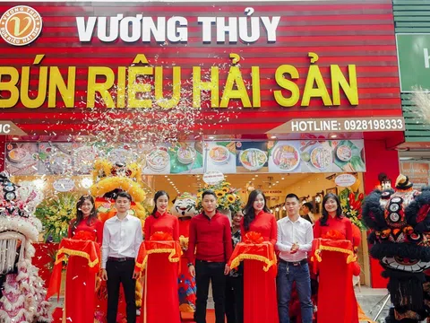 Bún Riêu Hải Sản Vương Thủy-Món ăn truyền thống "không thể không thử"