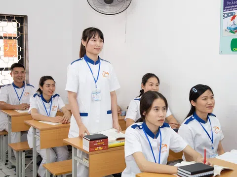Theo học kỹ thuật viên phục hình răng tại Y Khoa Việt Nam và sự trải nghiệm thực tế