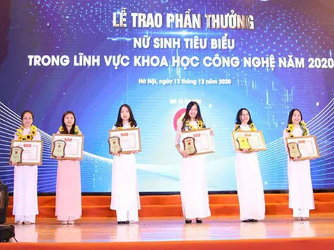 TPHCM: 4 nữ sinh viên tiêu biểu được vinh danh về Khoa học công nghệ